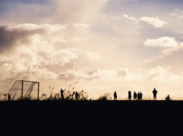 Sonnenschein Fußballplatz